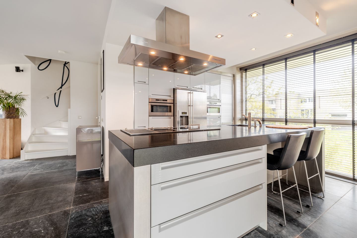 Foto 19 van Prinses van Lotharingenstraat 90