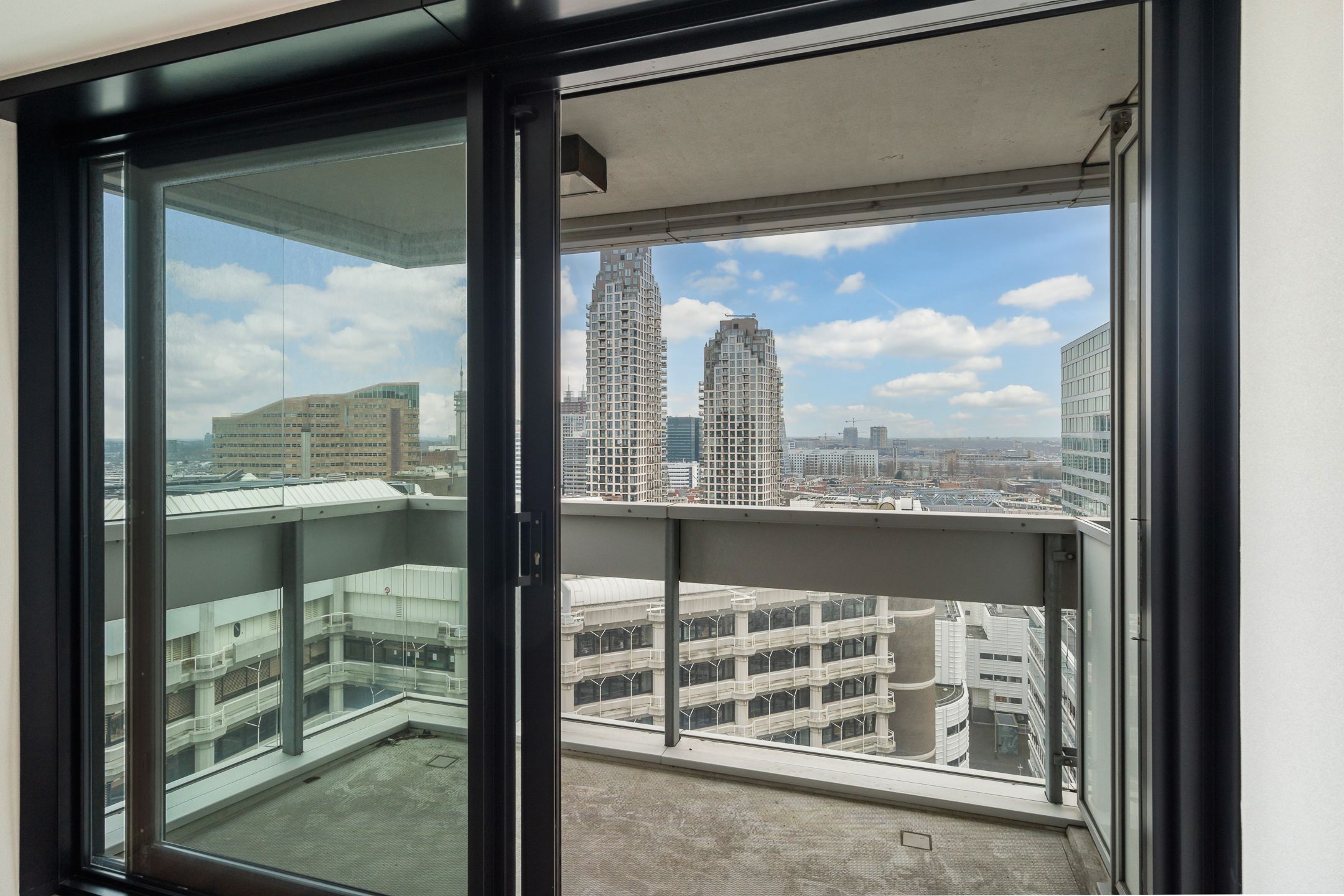 Foto 21 van Bezuidenhoutseweg 65-63