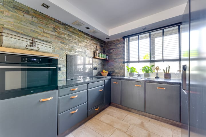 Photo 6 of Pronkmos 23