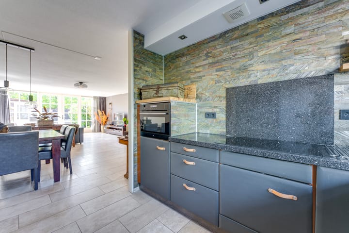 Photo 7 of Pronkmos 23