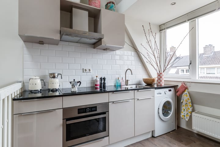 Photo 7 of Bakhuizen van den Brinkstraat 20-8