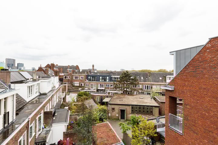 Photo 17 of Bakhuizen van den Brinkstraat 20-8