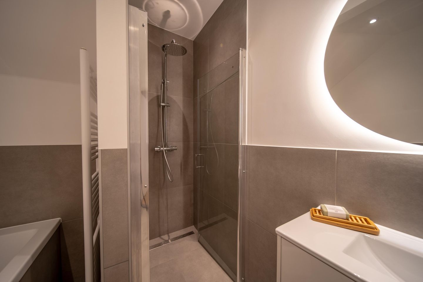 Photo 25 of Witte de Withstraat 20