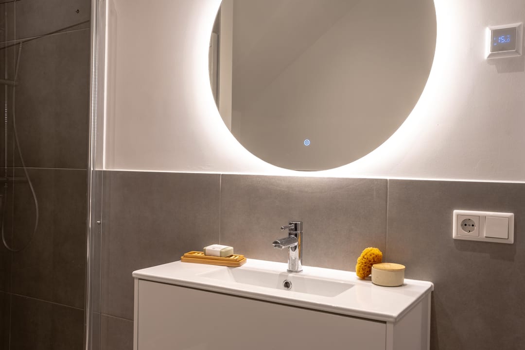 Photo 22 of Witte de Withstraat 20