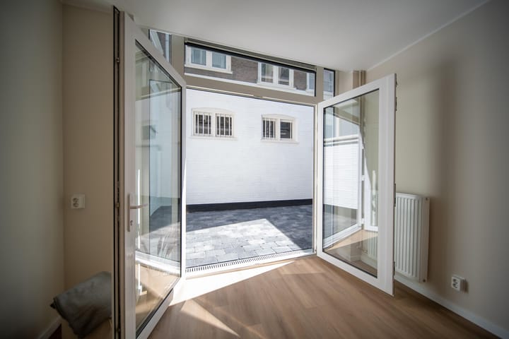 Foto 5 van Witte de Withstraat 20