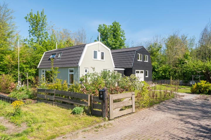 Photo 52 of Tuinstraat 47