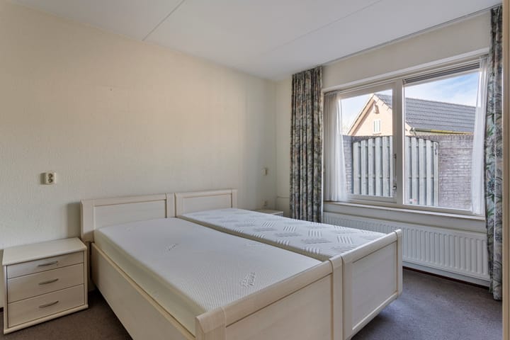 Foto 11 van 1e Wormenseweg 196