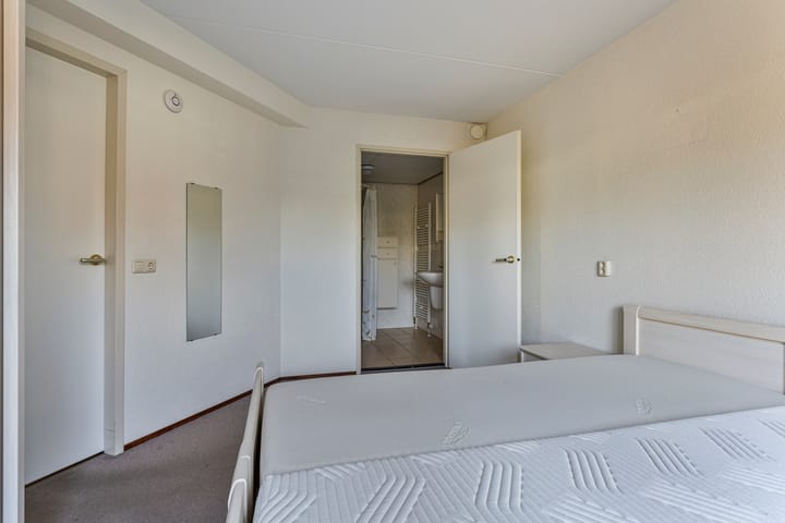 Foto 12 van 1e Wormenseweg 196