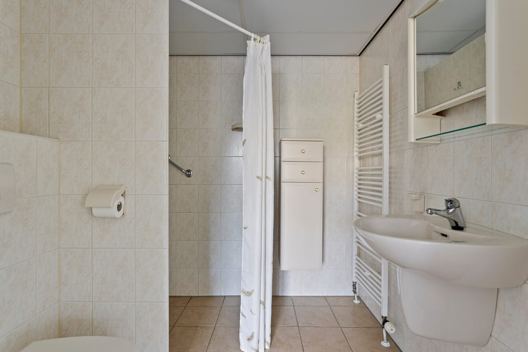 Foto 13 van 1e Wormenseweg 196