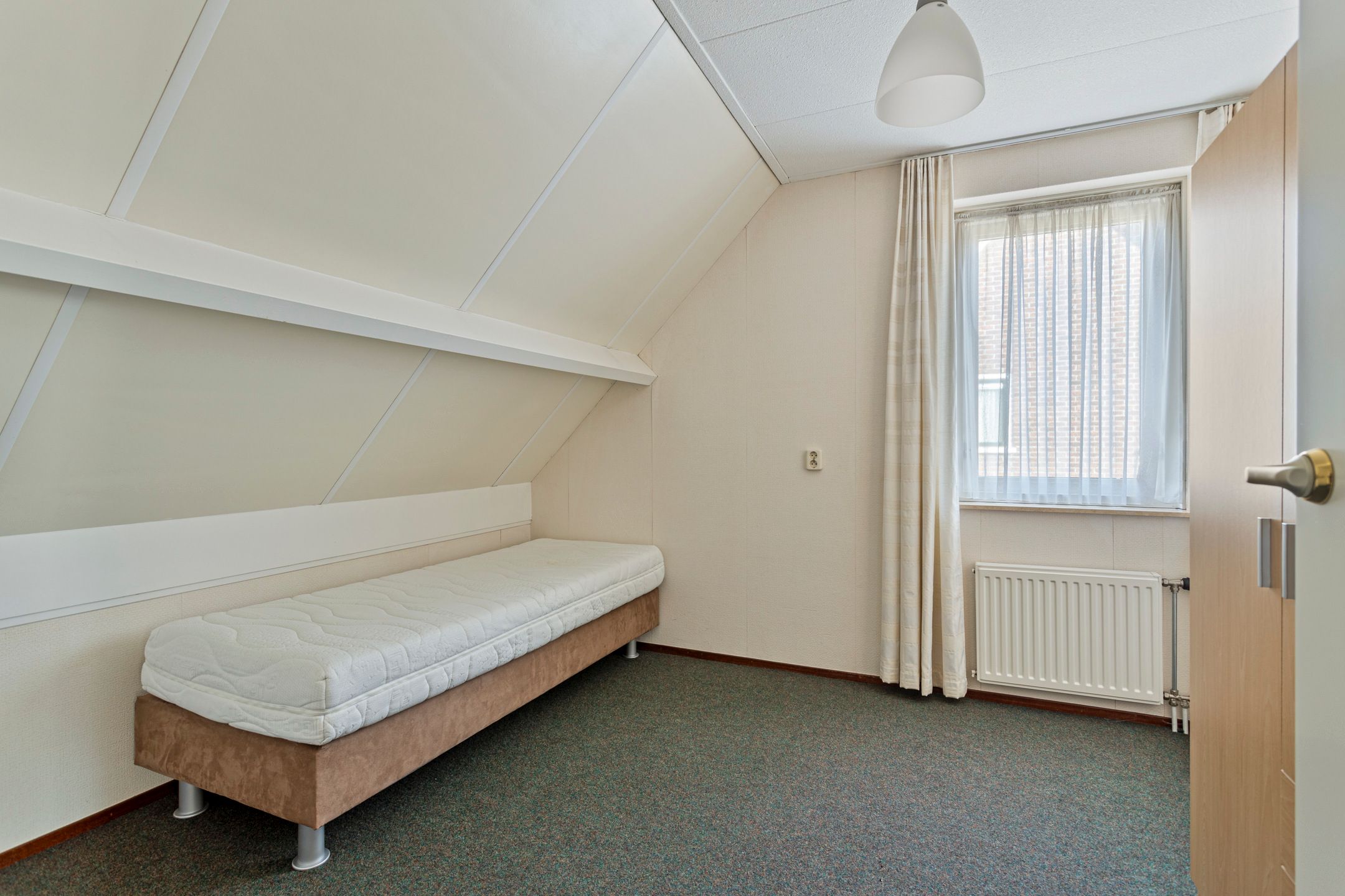 Foto 24 van 1e Wormenseweg 196