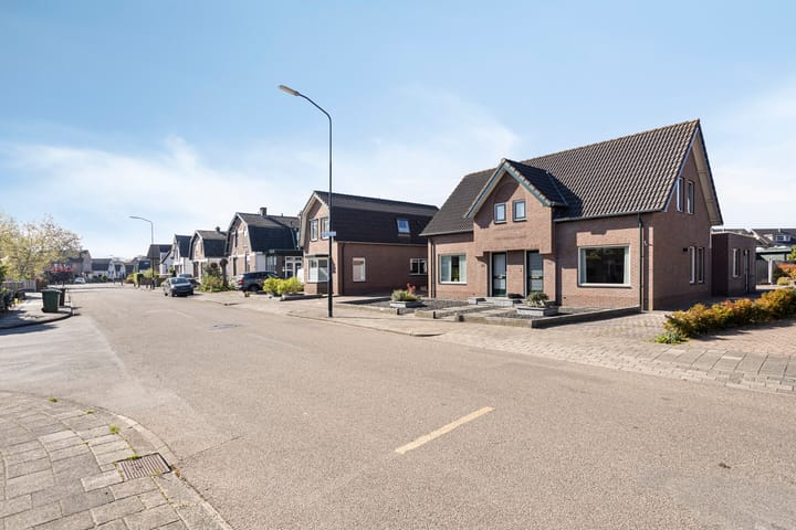 Foto 26 van 1e Wormenseweg 196