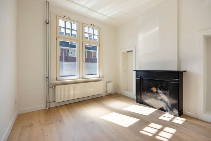 Foto 3 van Ruys de Beerenbroucklaan 8