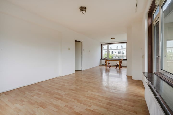 Foto 11 van Leyweg 852