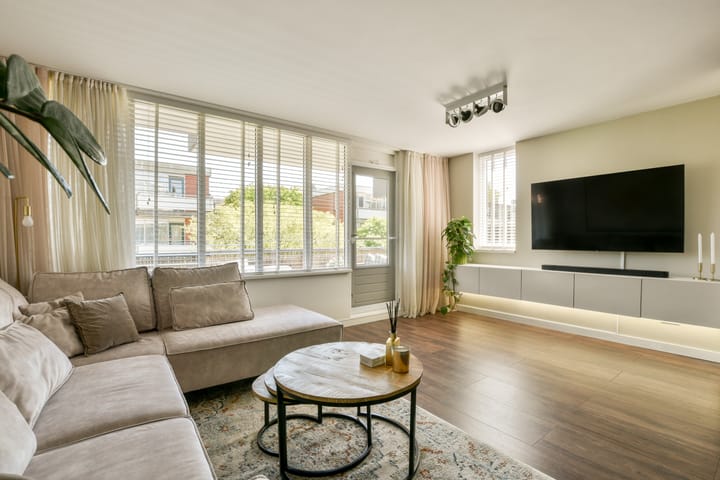 Photo 5 of Havikskruid 33