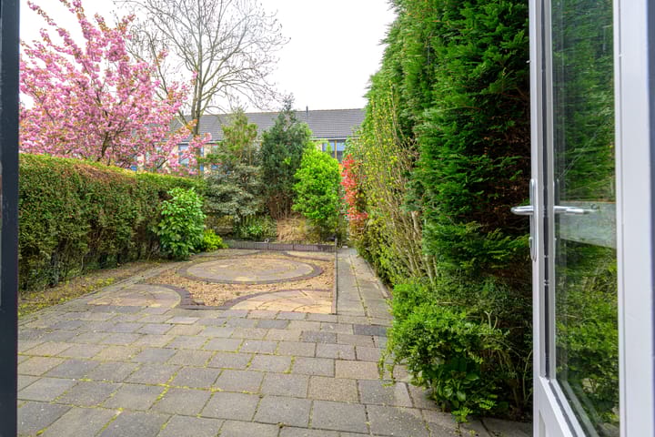 Foto 13 van Plevierstraat 61