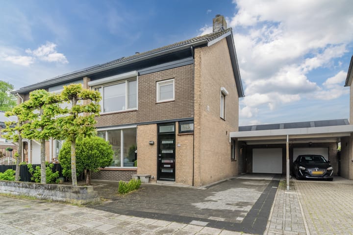 Foto 1 van Bachstraat 22