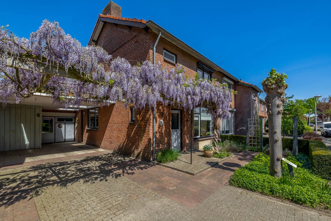 Foto 2 van Van Ruusbroecstraat 18