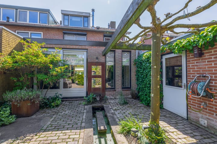 Foto 37 van Van Ruusbroecstraat 18