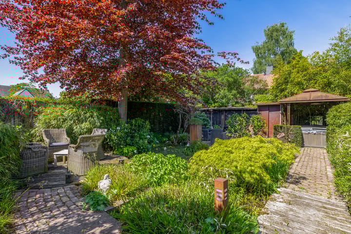 Foto 38 van Van Ruusbroecstraat 18