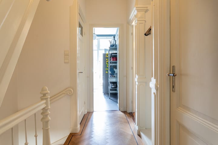 Foto 22 van Van Swietenstraat 128