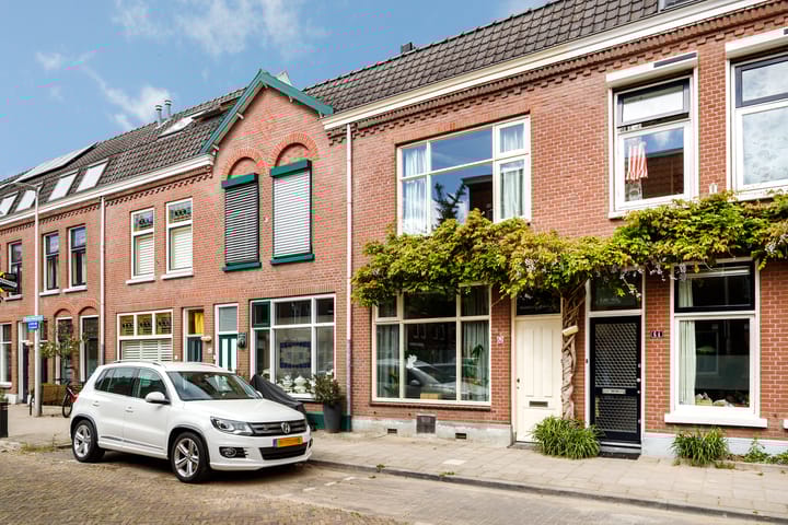 Foto 1 van Douwes Dekkerstraat 62