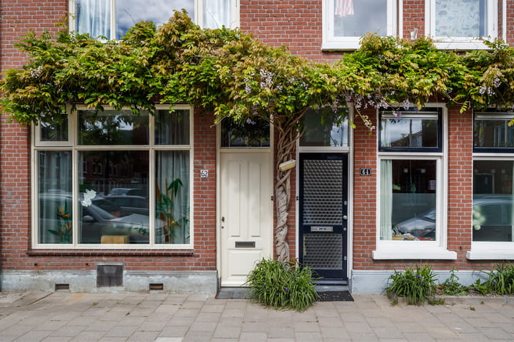 Photo 2 of Douwes Dekkerstraat 62