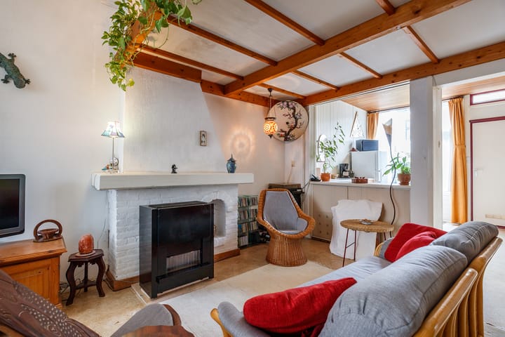 Photo 3 of Douwes Dekkerstraat 62