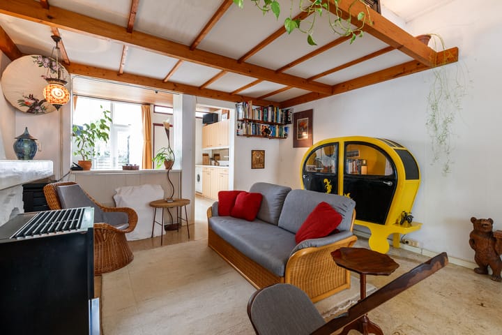 Foto 9 van Douwes Dekkerstraat 62