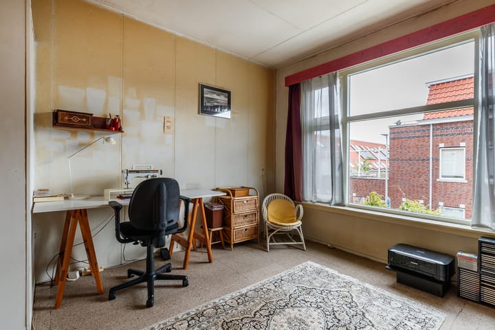 Foto 20 van Douwes Dekkerstraat 62