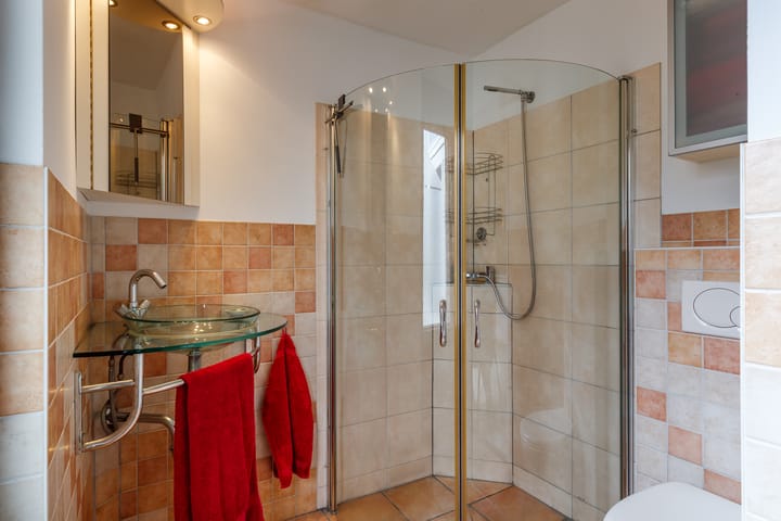 Photo 21 of Douwes Dekkerstraat 62