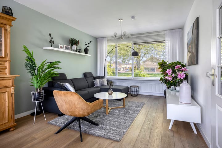 Foto 2 van Heilige Stoel 3820