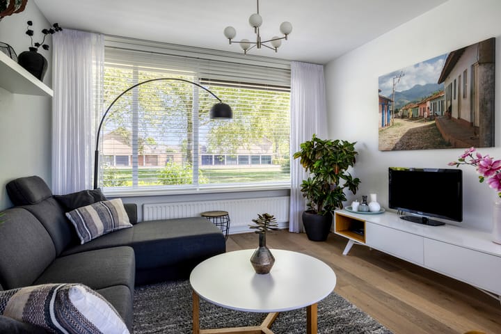 Foto 3 van Heilige Stoel 3820