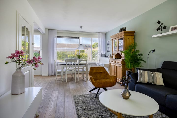 Foto 4 van Heilige Stoel 3820