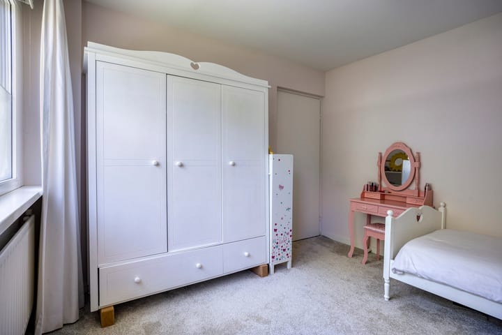 Photo 14 of Heilige Stoel 3820