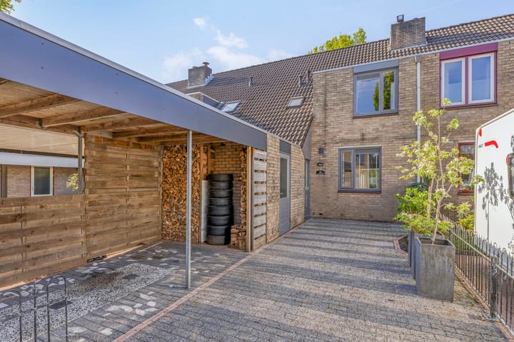 Foto 1 van Troelstrastraat 12