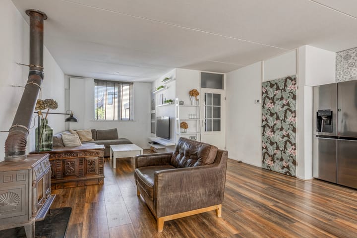 Foto 6 van Troelstrastraat 12