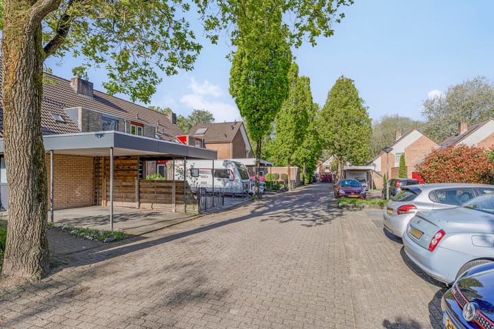 Foto 31 van Troelstrastraat 12