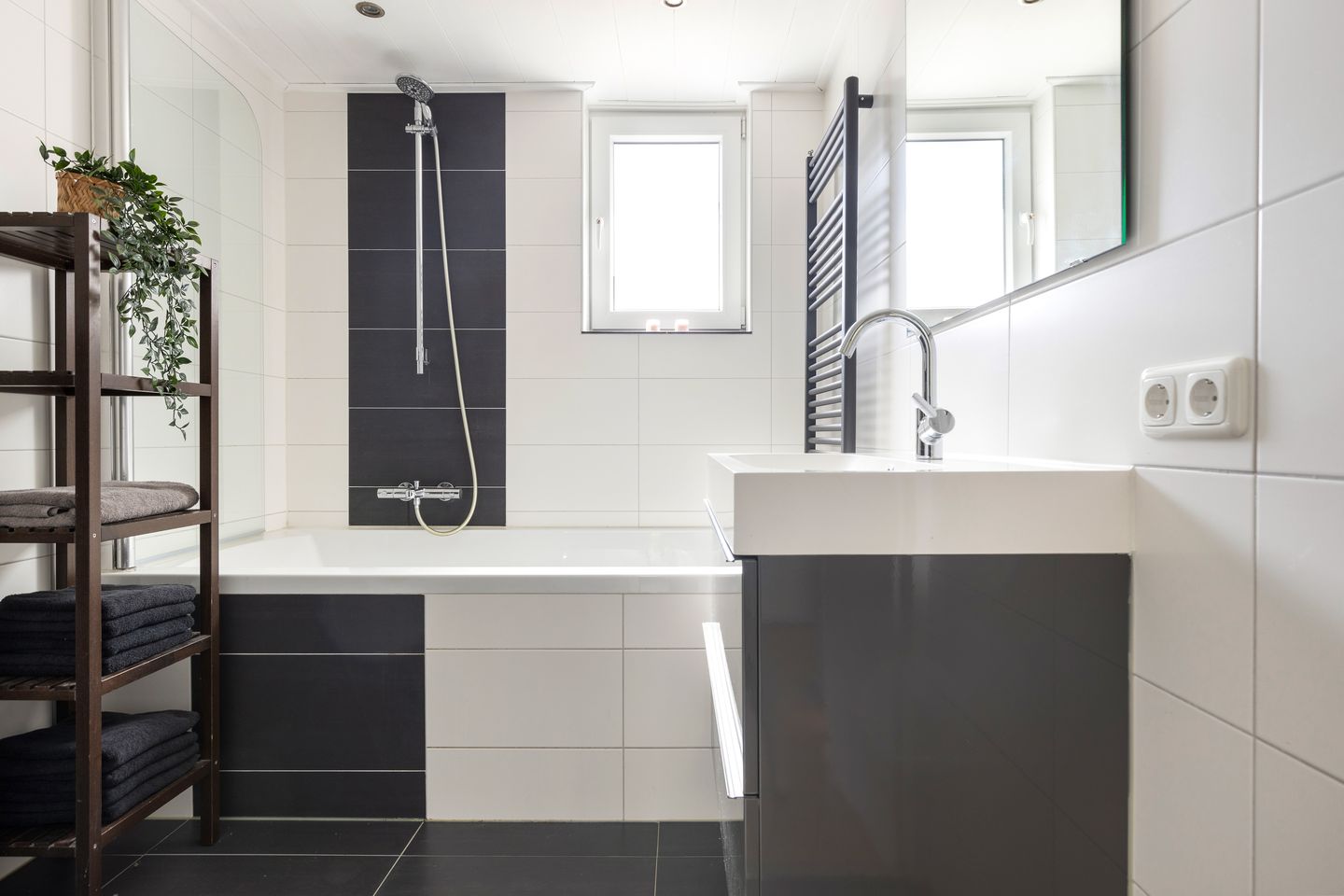 Photo 4 of Bunnemaheerd 110