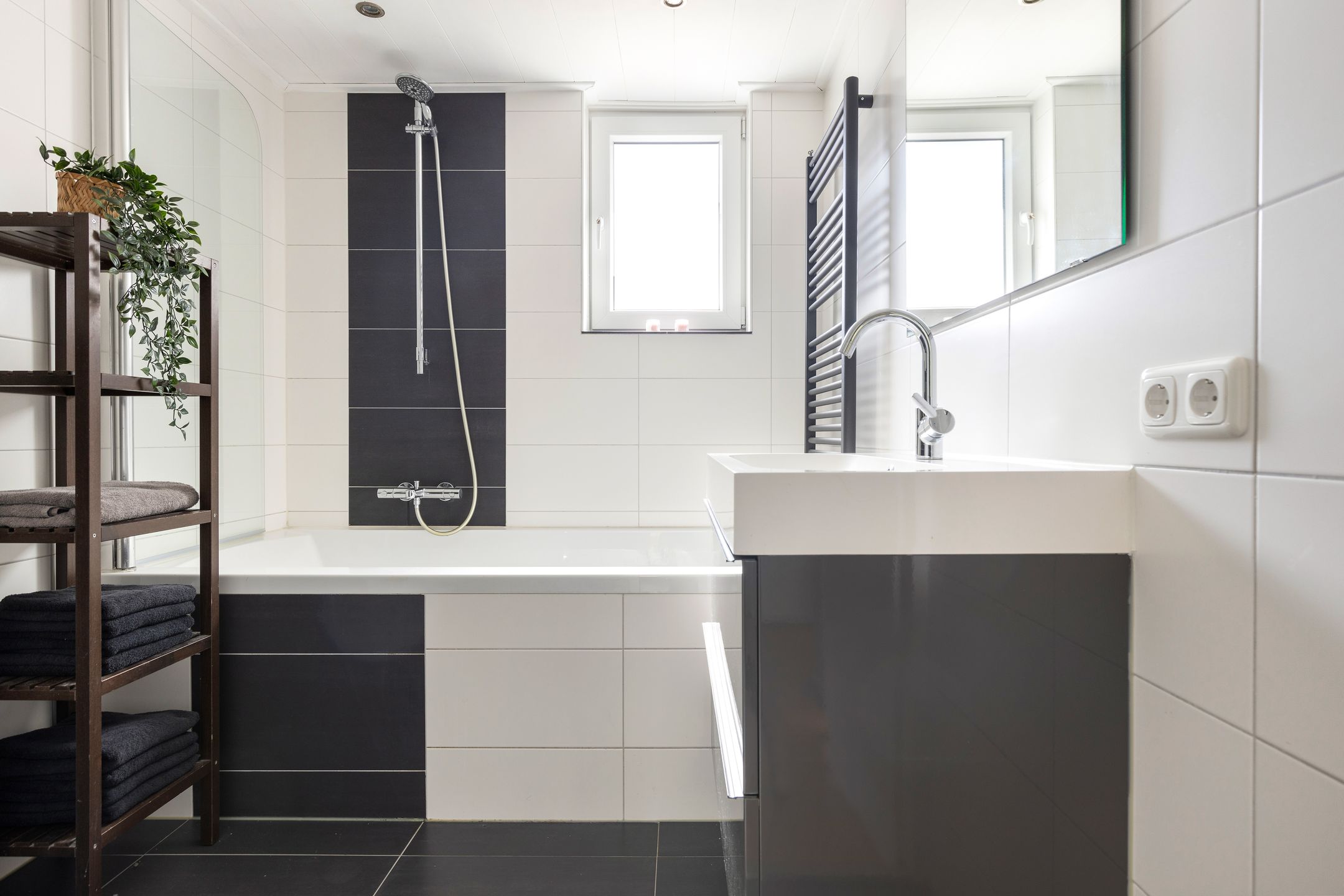 Photo 27 of Bunnemaheerd 110