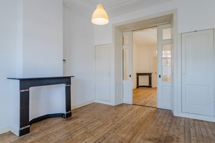 Photo 7 of Coehoornstraat 35