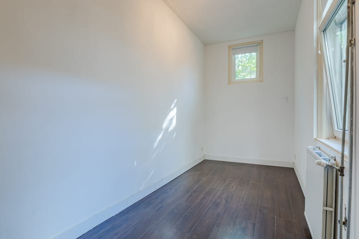 Photo 19 of Coehoornstraat 35