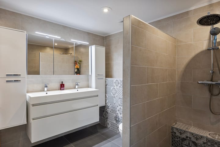 Foto 16 van Marinus de Jongstraat 16