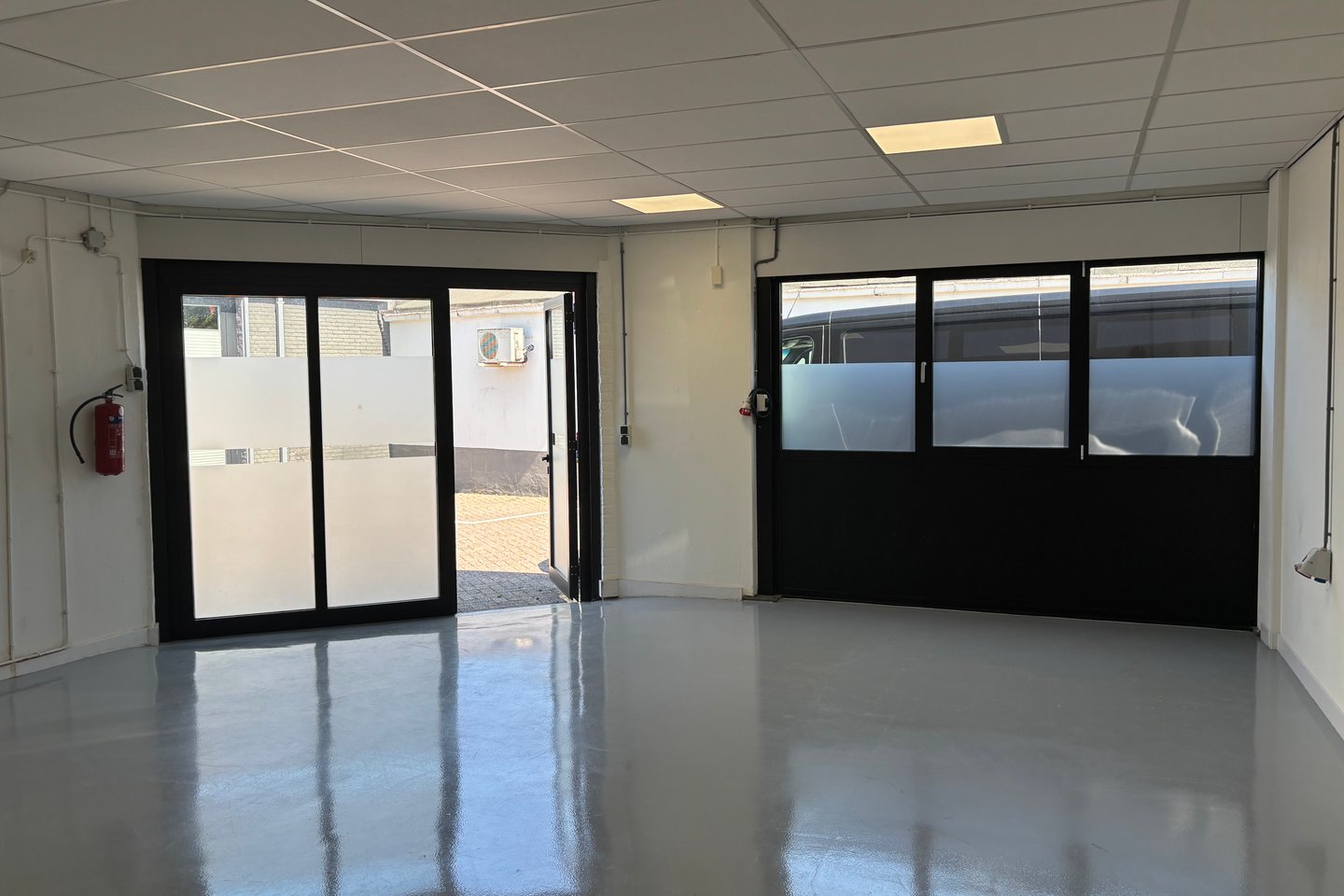 View photo 2 of Josinkstraat 54-A