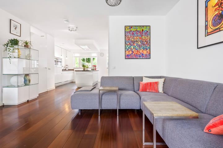 Foto 2 van Van Groningenhof 4