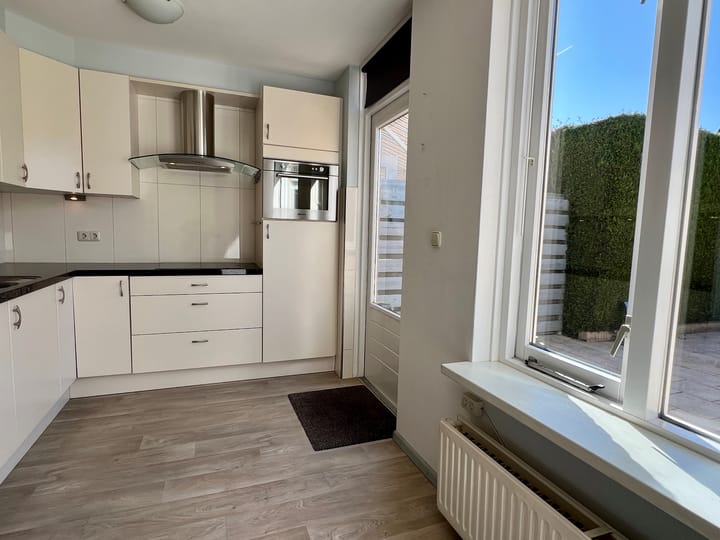 Foto 9 van Zonnebloemstraat 10