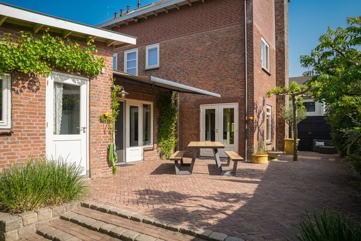 Foto 48 van Rozenstraat 4