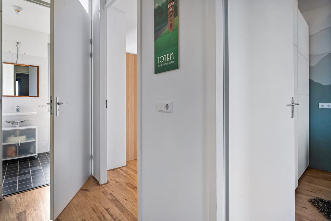 Photo 16 of Damstraat 11