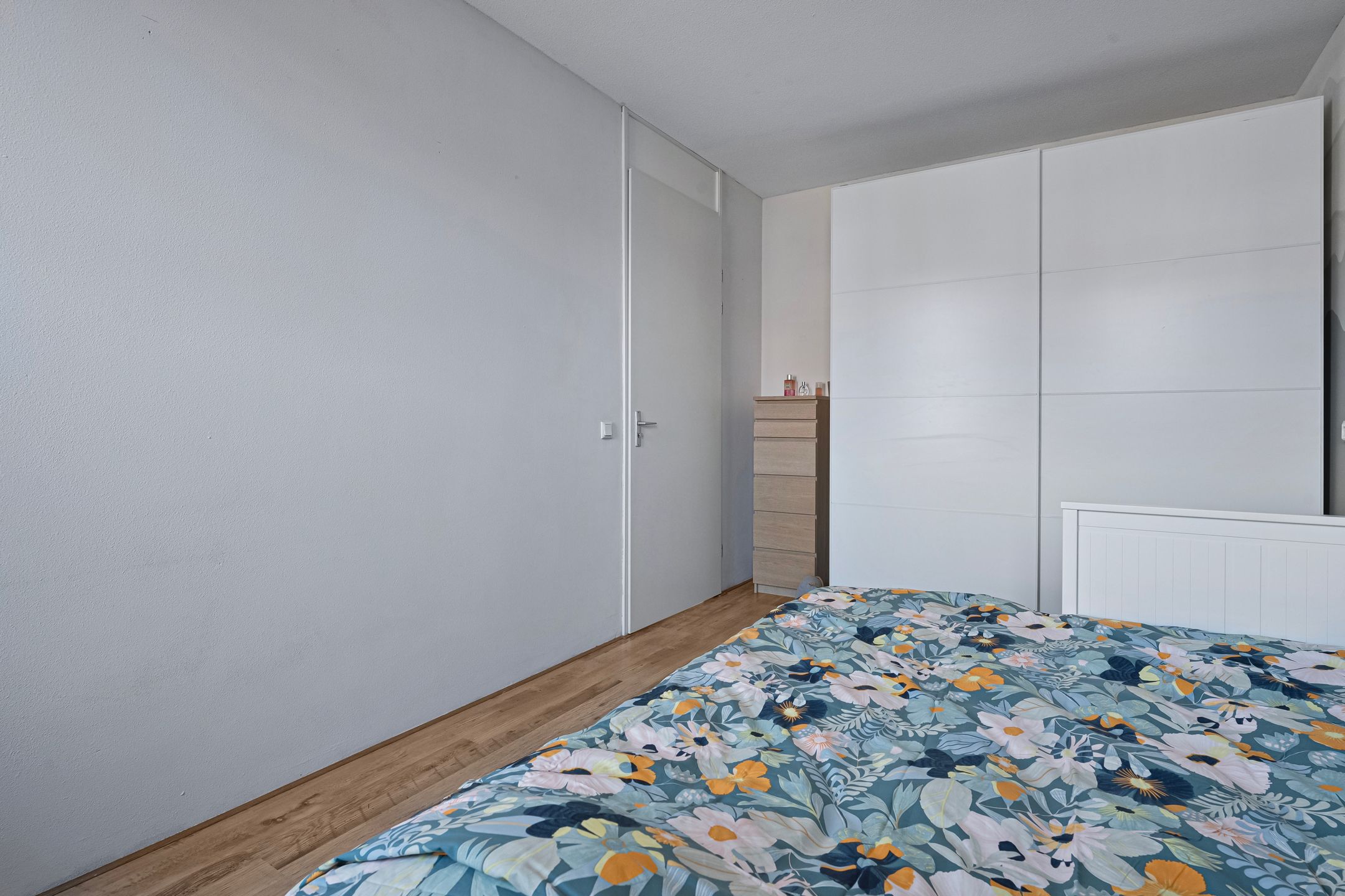 Photo 18 of Damstraat 11