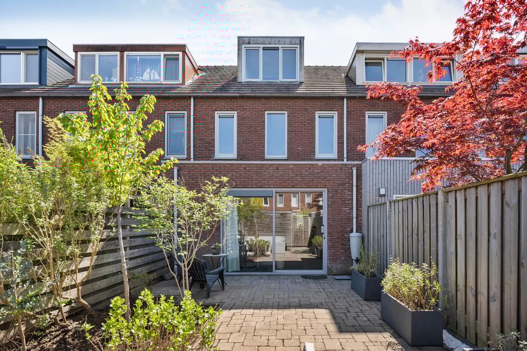 Photo 31 of Damstraat 11