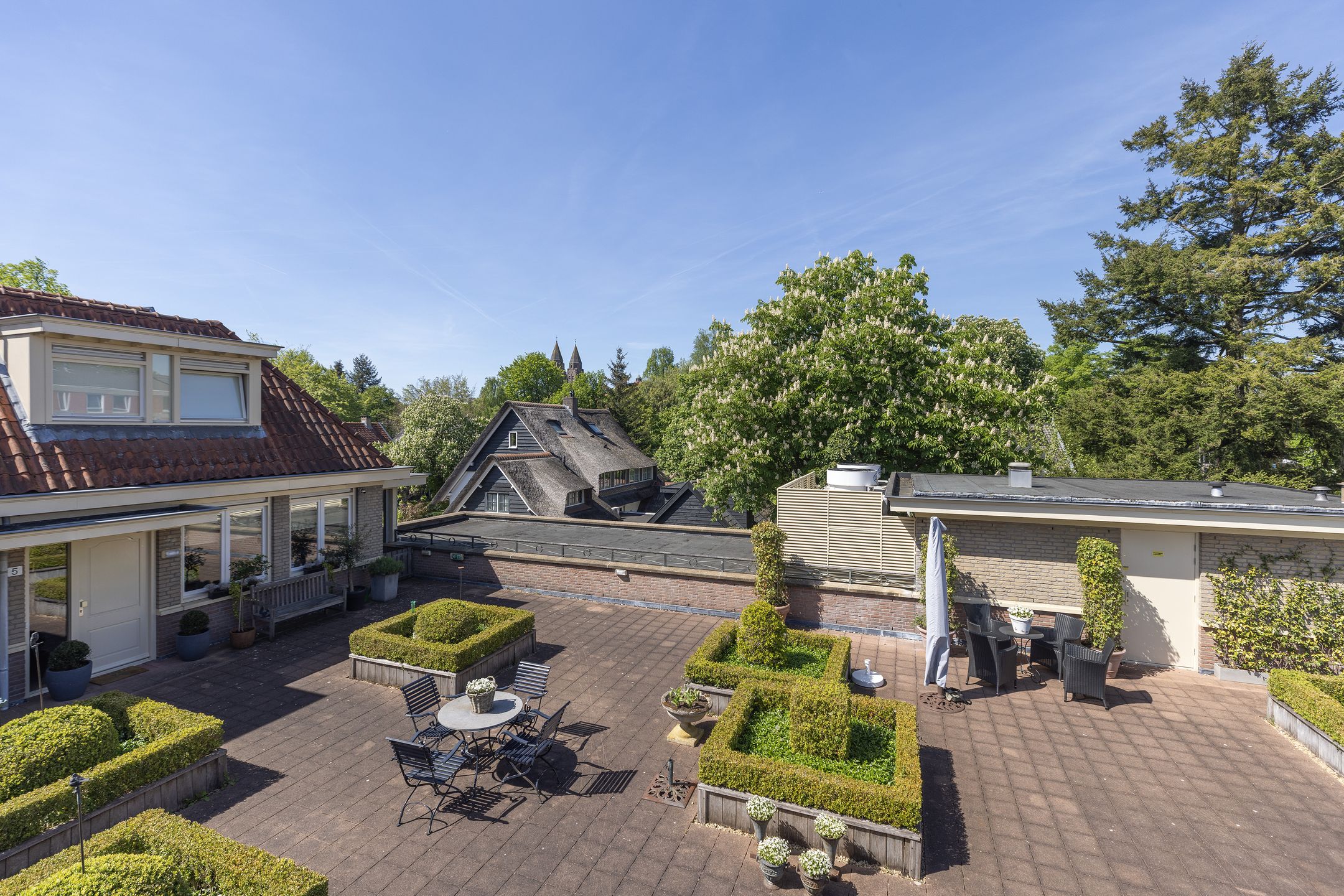 Foto 33 van Plein 1945 15